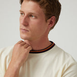 Camiseta Básica Cuello Tricolor Crudo