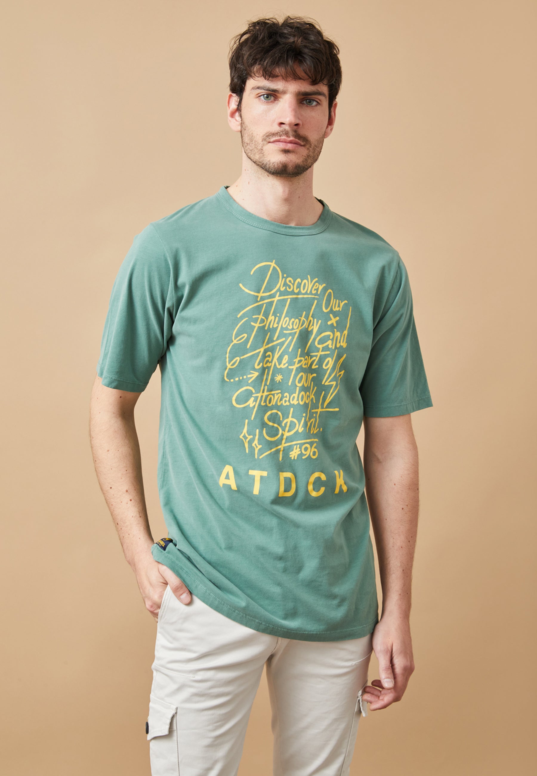 ROPA CAMISETA VERDE OSCURO