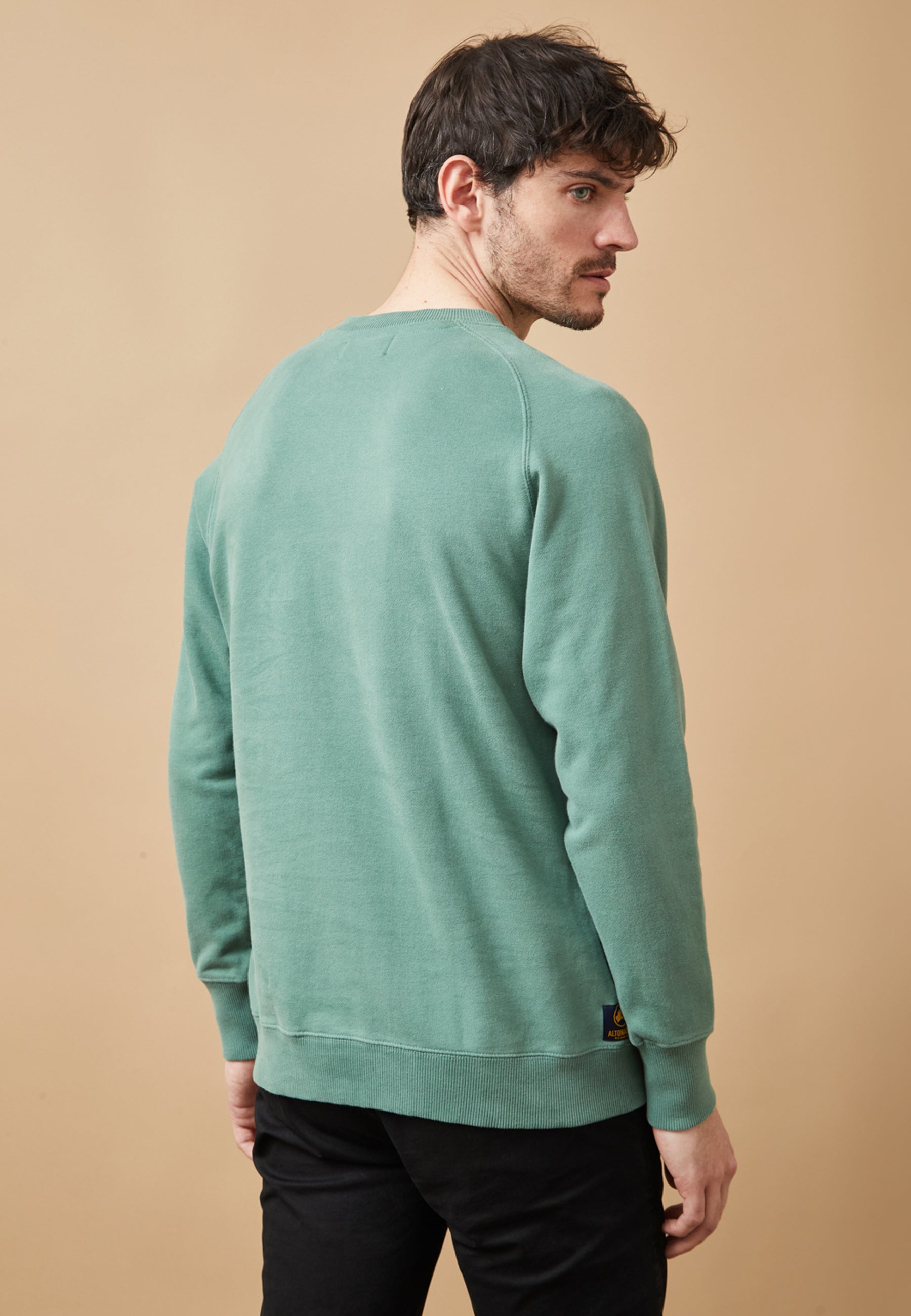 ROPA SUDADERA VERDE OSCURO