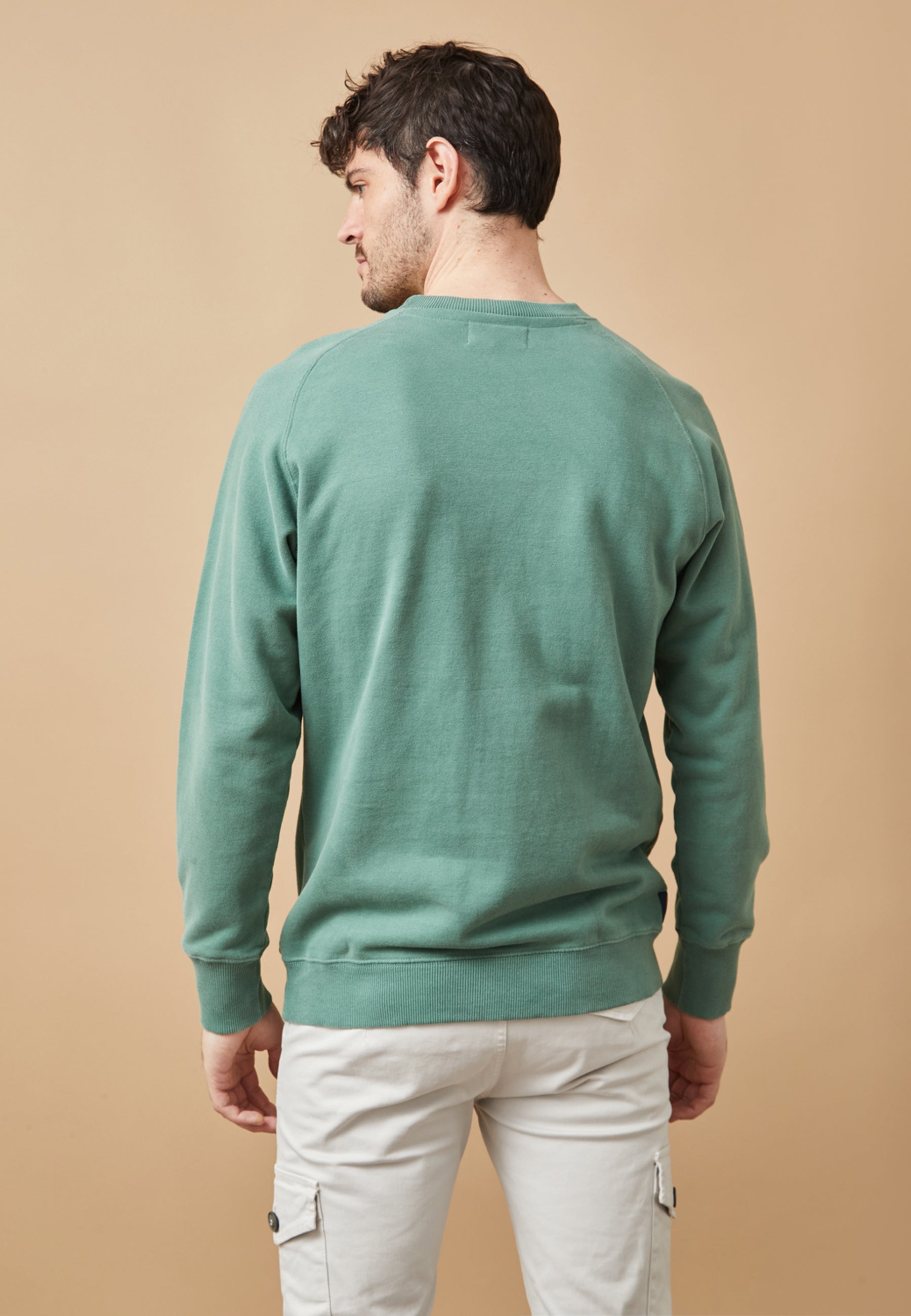 ROPA SUDADERA VERDE OSCURO