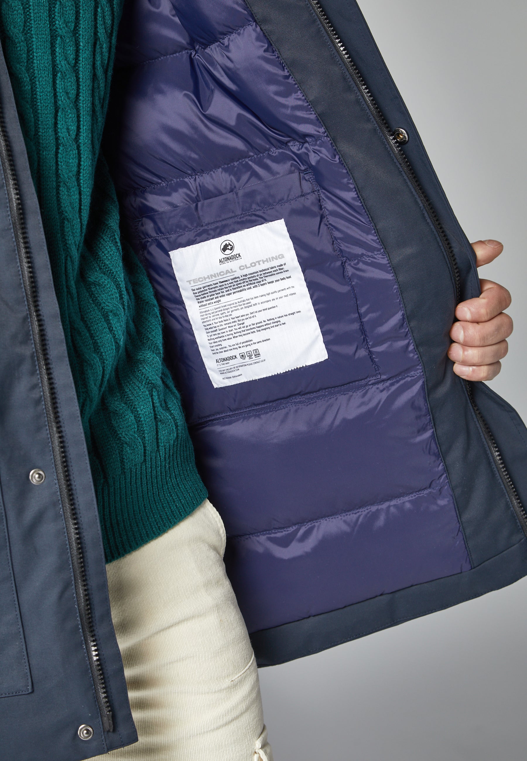 Abrigos con capucha para hombre 