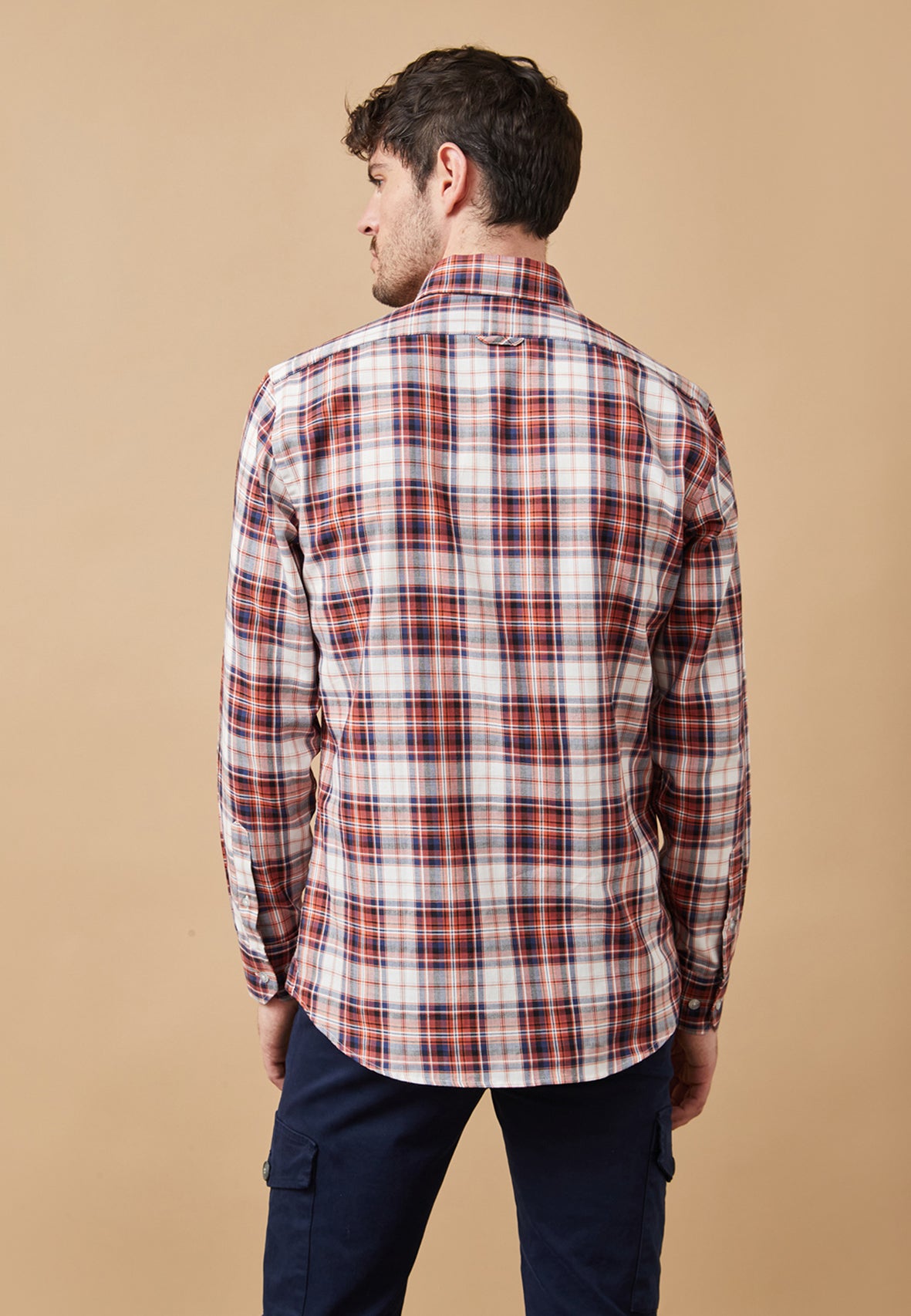 Camisa de cuadros para hombre