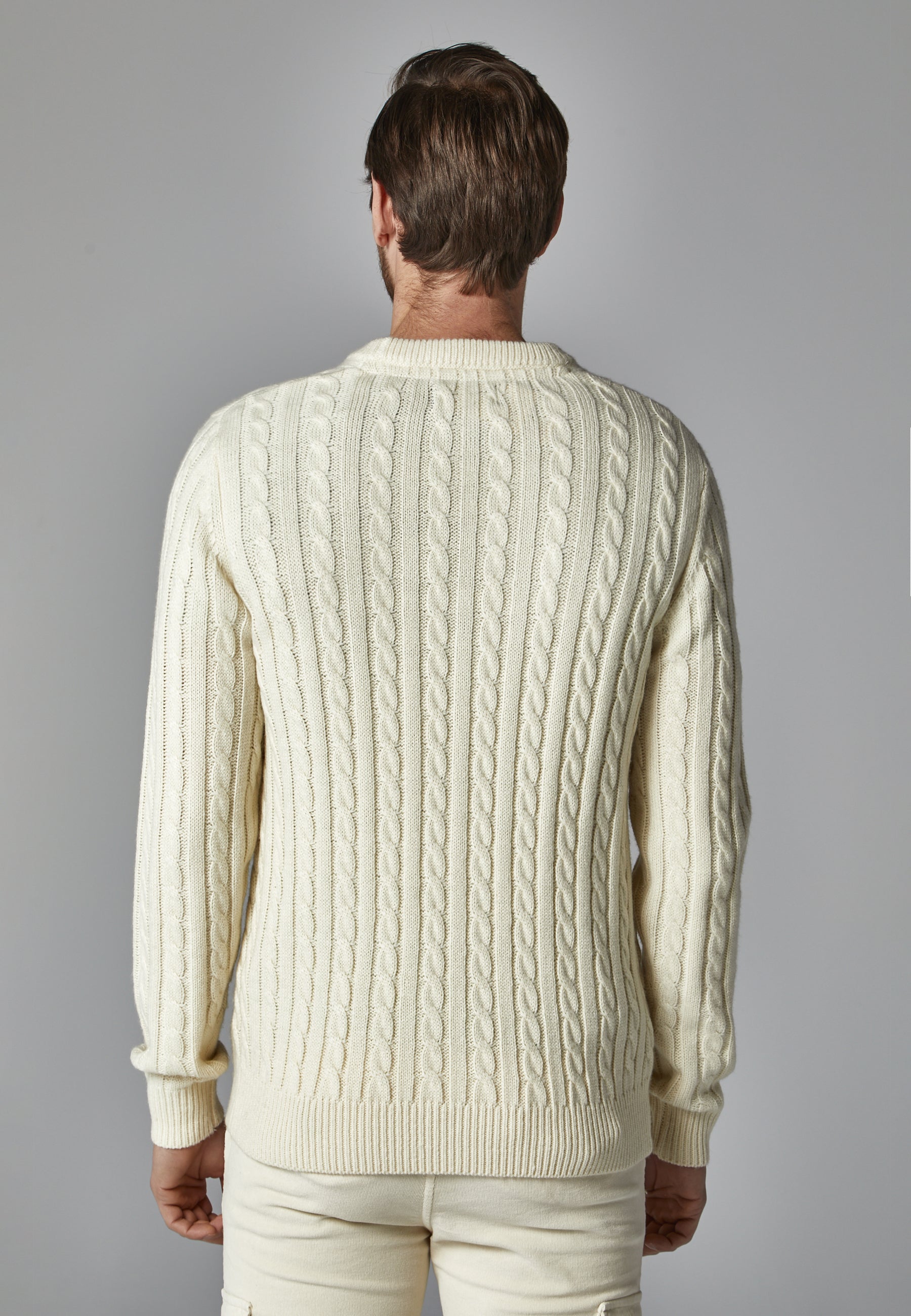 Jersey trenzado cuello vuelto hombre
