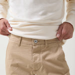Pantalón cargo beige hombre