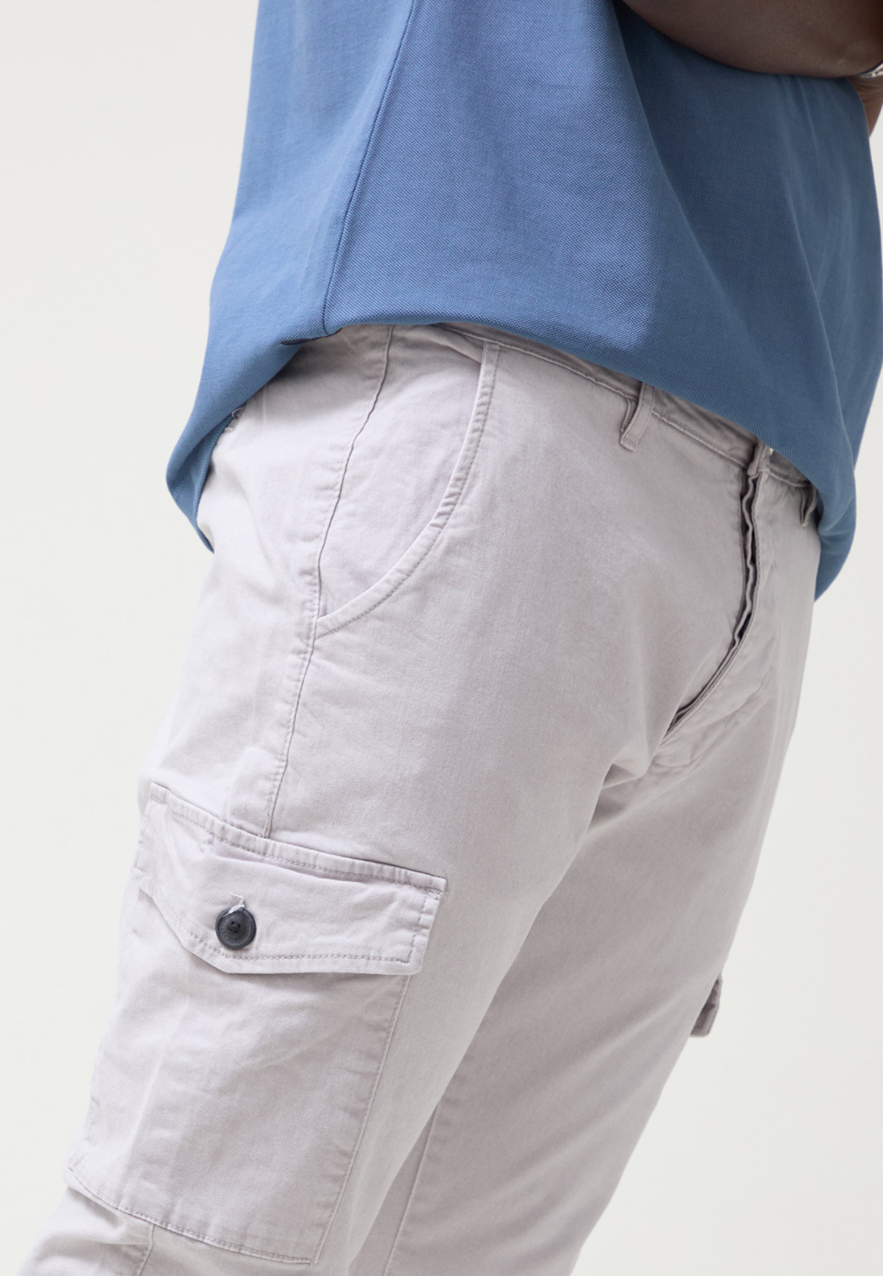 Pantalón cargo piedra