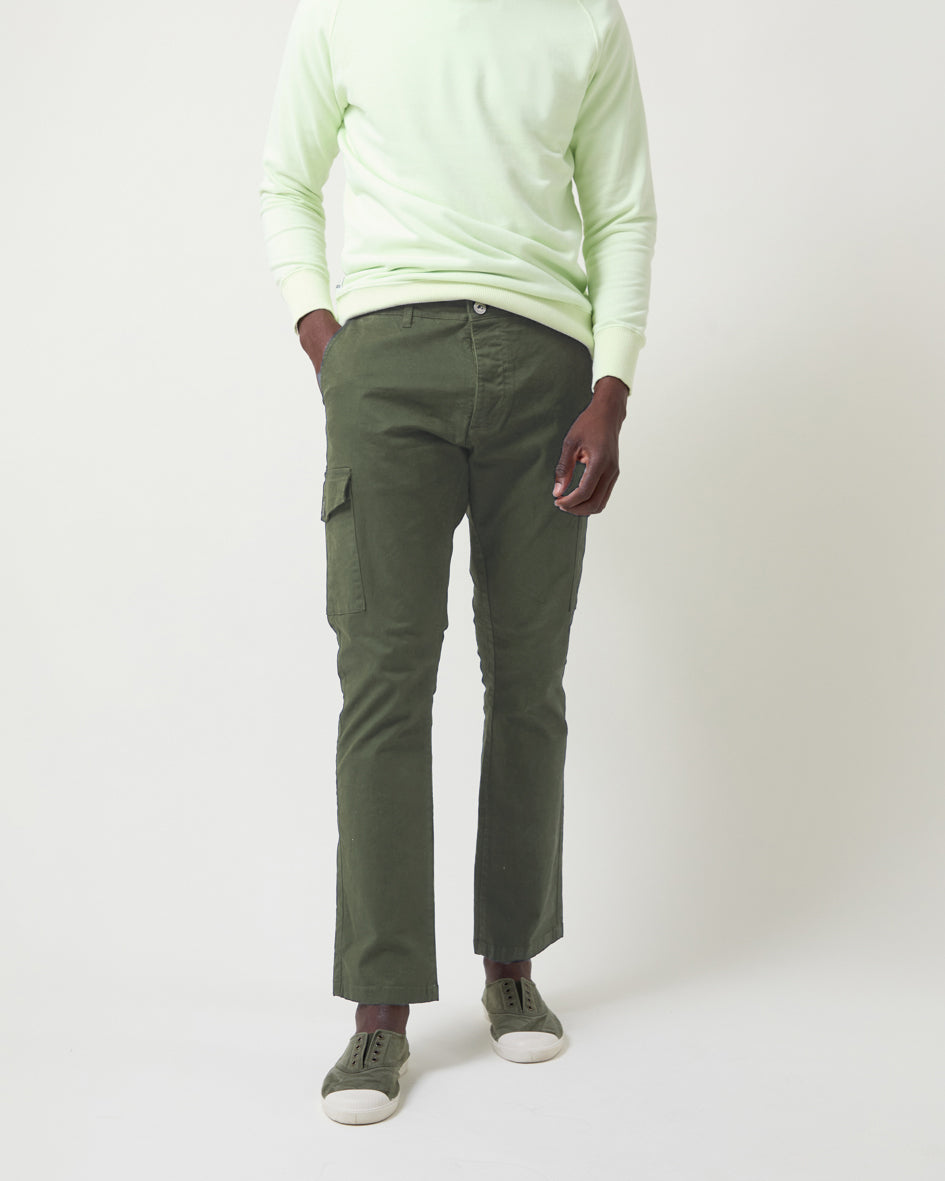 Pantalón cargo verde hombre
