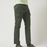 Pantalón cargo verde hombre