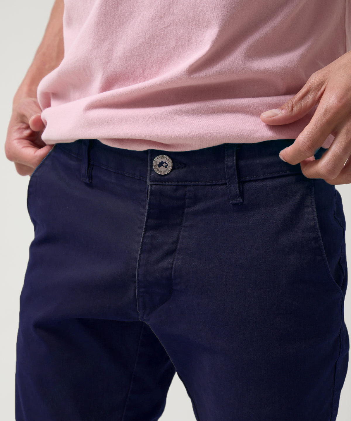 Pantalón regular hombre