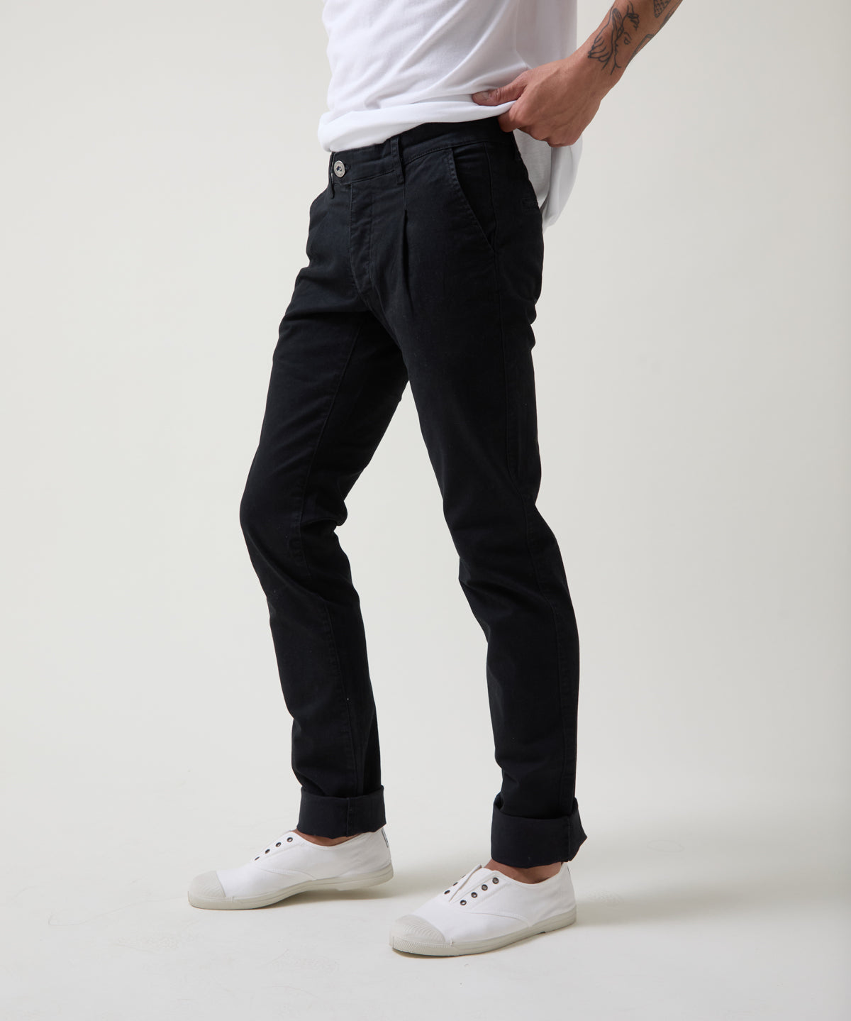 pantalon chino negro 