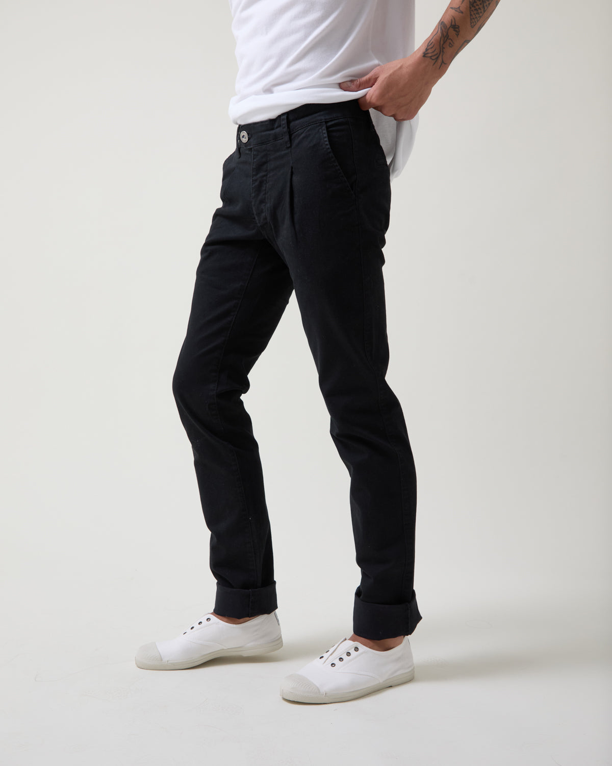 pantalon chino negro 