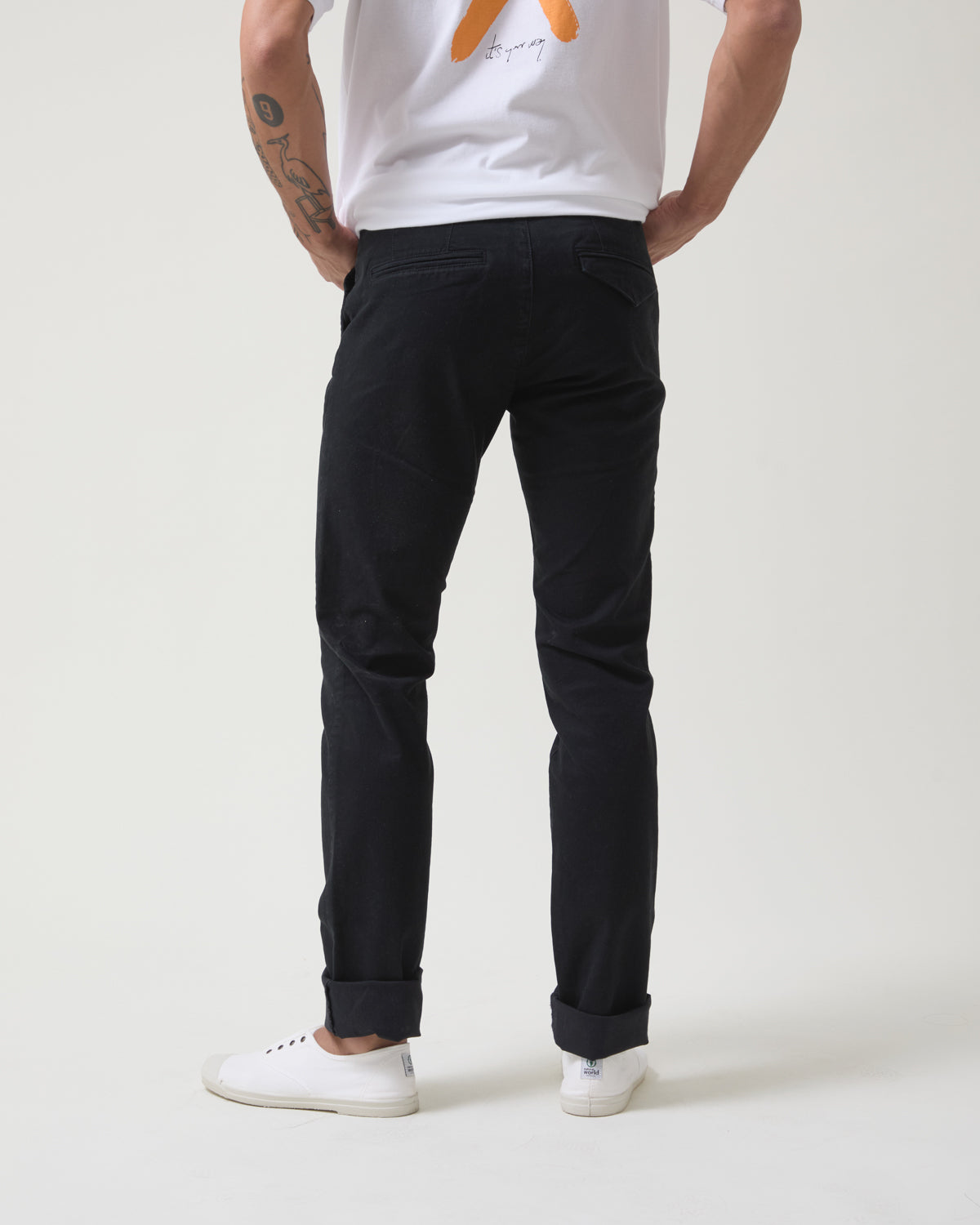 pantalon chino negro